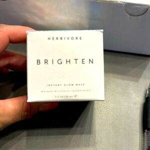 NEW - Herbivore Botanicals Brighten